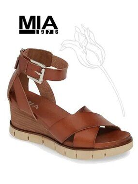 MIA Lauri Ankle Strap Platform Wedge Sandal NWOT